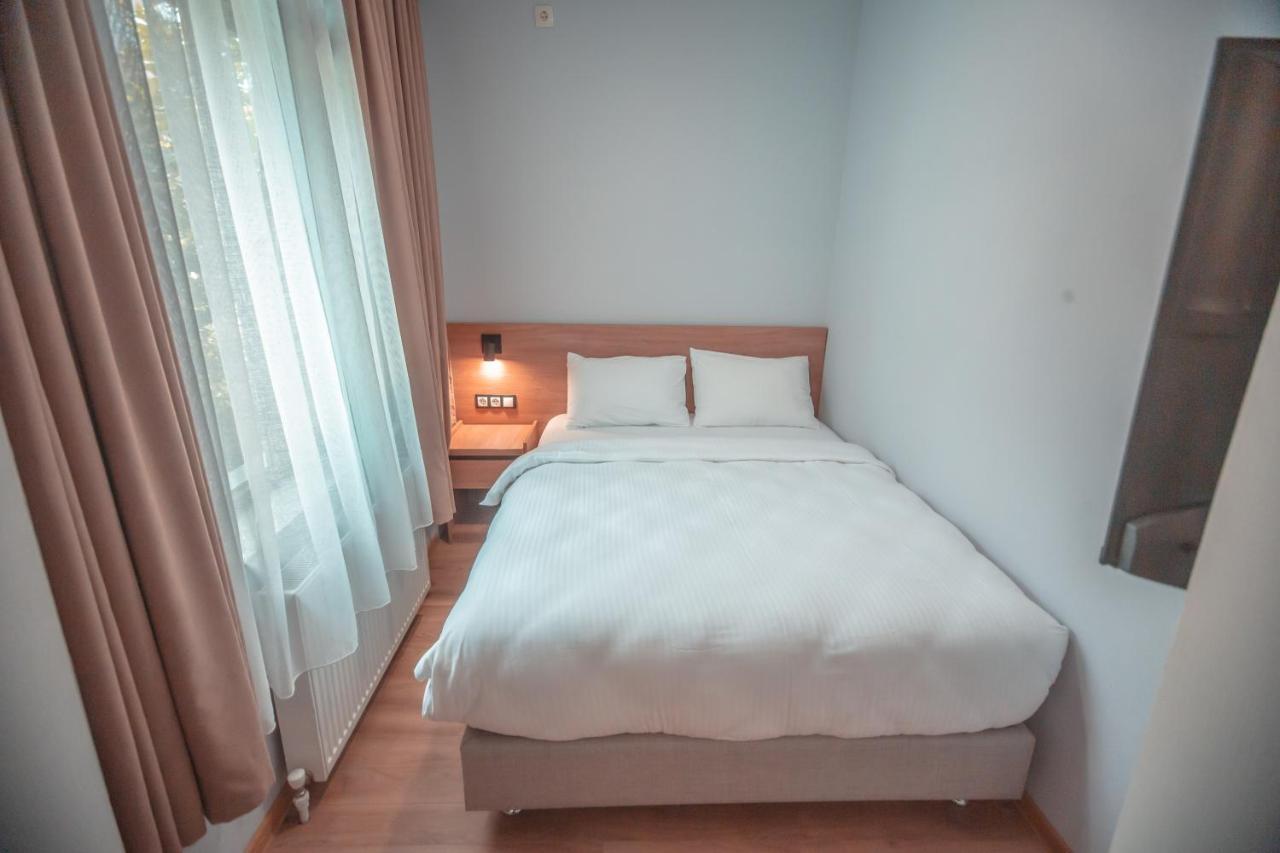 Hotel Banovani Tbilisi Bagian luar foto